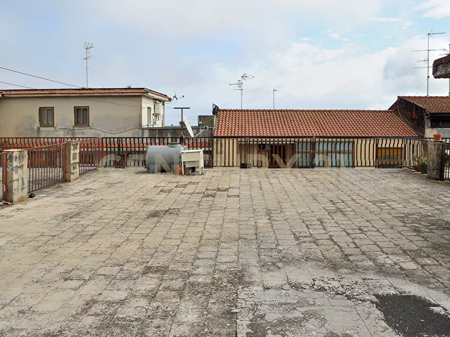 Immagine 22 di Appartamento in vendita  in Viale delle Olimpiadi 11 a Aci Catena