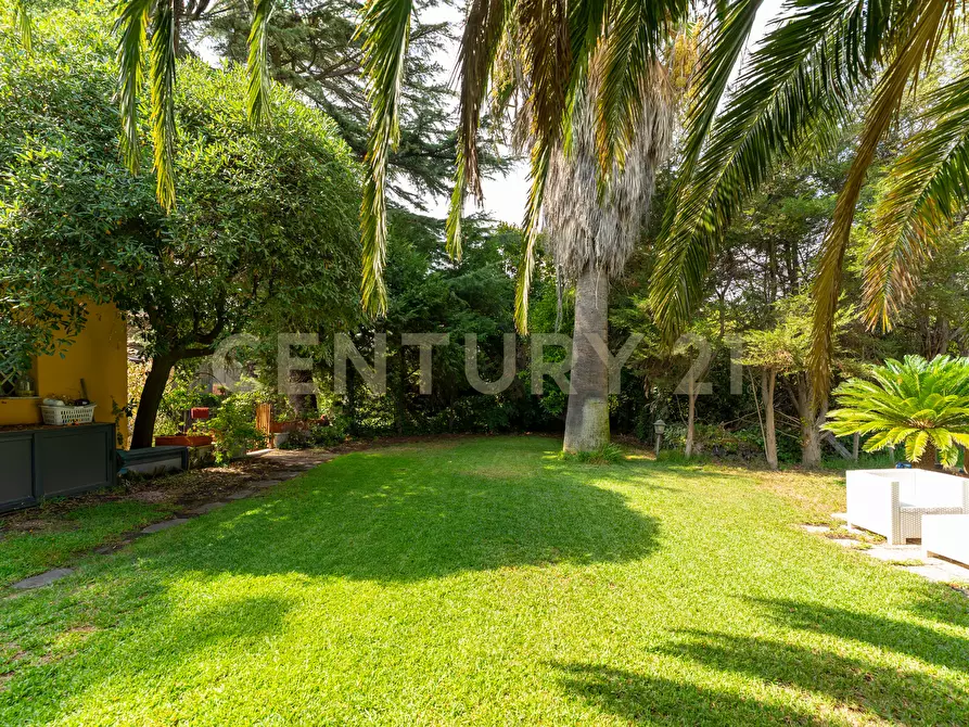 Immagine 9 di Villa in vendita  in Via Pulei 25 a Mascalucia