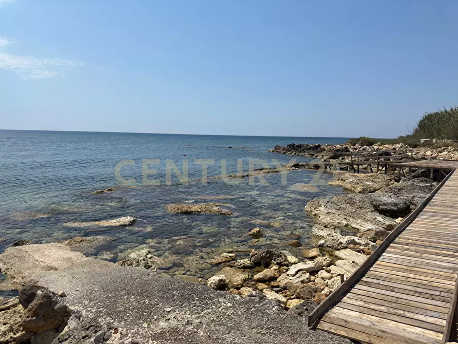 Immagine 41 di Villa in vendita  in Via Blanco 4 a Siracusa