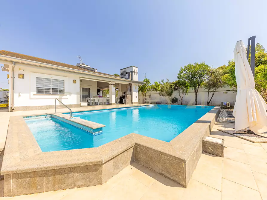 Immagine 18 di Villa in vendita  in Via Caporetto 23 a Anzio