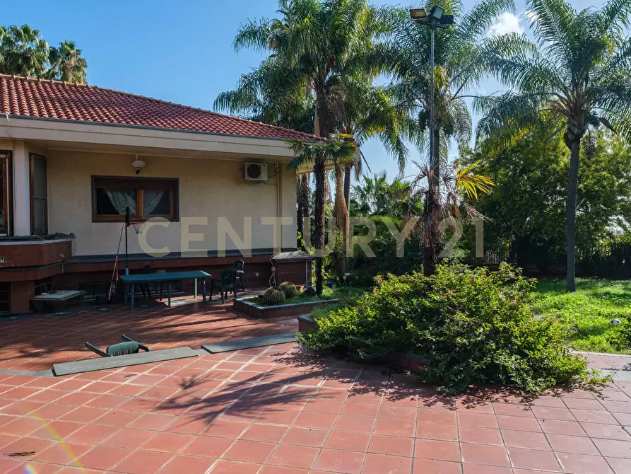 Immagine 10 di Villa in vendita  a Catania
