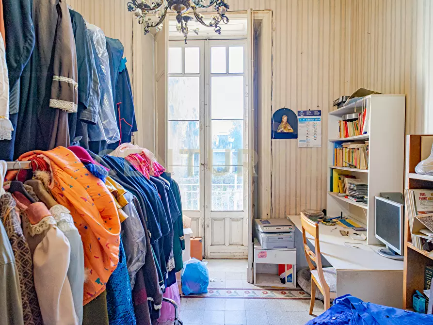 Immagine 26 di Pentalocale in vendita  in Via Francesco Riso 34 a Catania