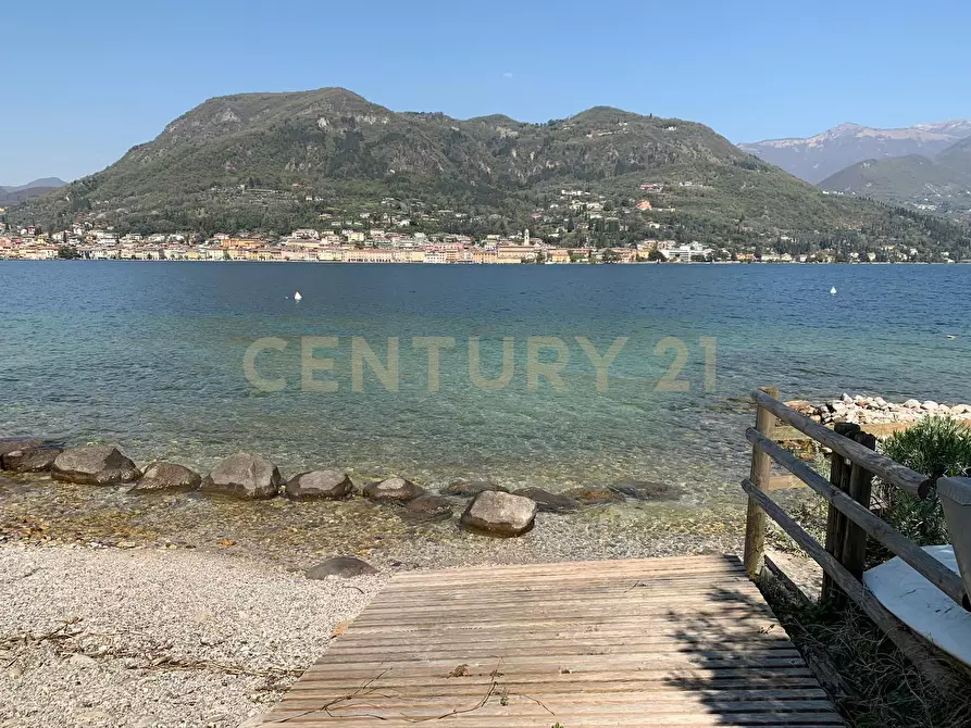 Immagine 15 di Bilocale in vendita  in Via delle Magnolie a San Felice Del Benaco