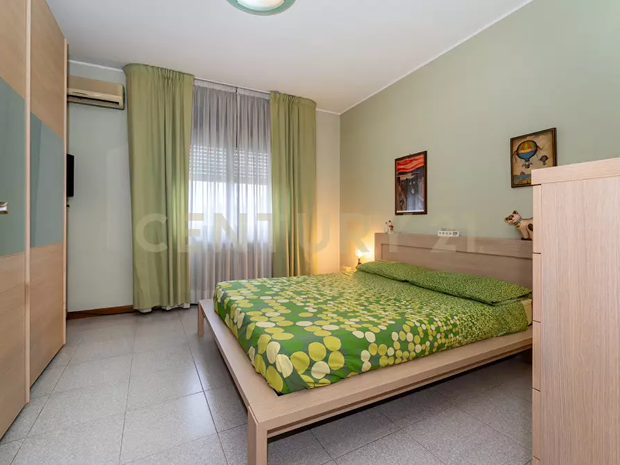 Immagine 39 di Quadrilocale in vendita  in Viale Giuseppe Lainò 7 a Catania