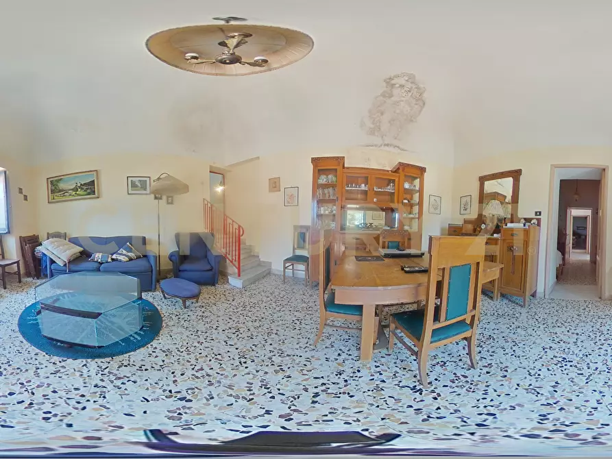 Immagine 58 di Villa in vendita  in Piazza F. M. Scuderi 7 a Viagrande