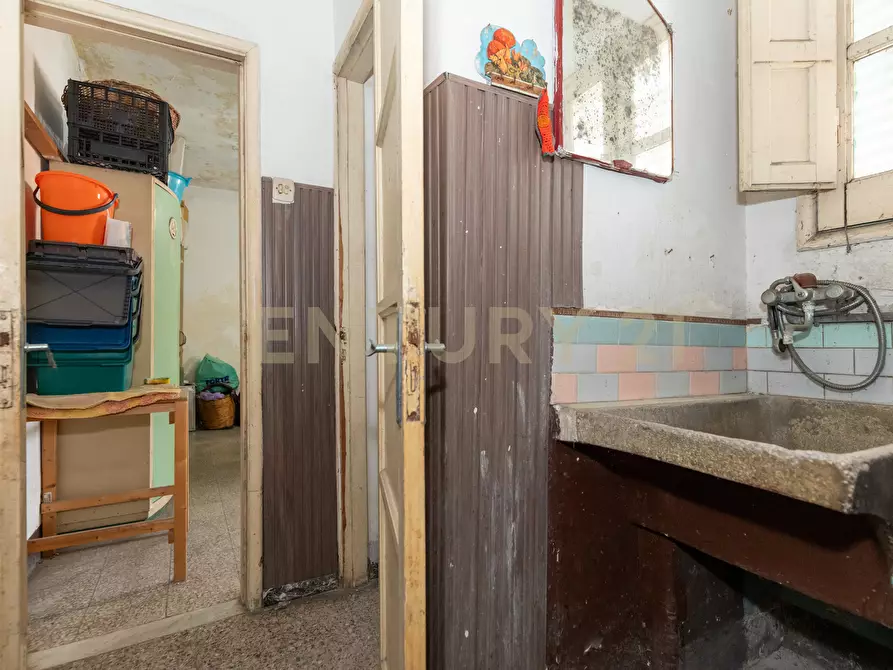 Immagine 31 di Bilocale in vendita  in Via Mirko 12 a Catania
