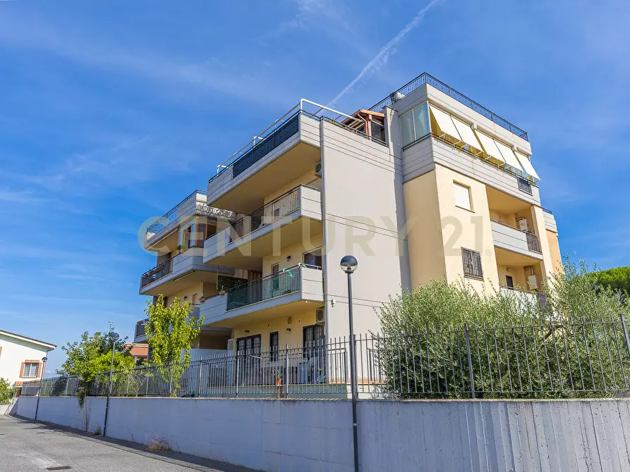 Immagine 26 di Bilocale in vendita  in Via Pollutri 6 a Roma