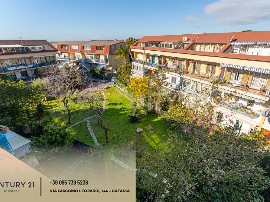 Immagine 96 di Casa semindipendente in vendita  in Via G. Leopardi 1 a Sant'agata Li Battiati