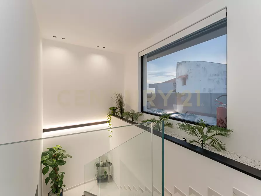 Immagine 69 di Villa in vendita  in Via Sant' Andrea 8 a Catania