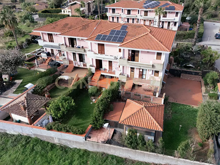 Immagine 91 di Villa in vendita  in Via Porto Marretti 17 a Mascalucia