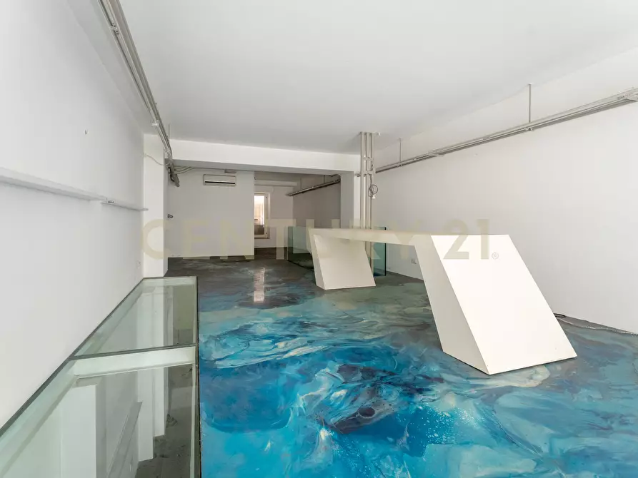 Immagine 2 di Locale commerciale in affitto  in Via Francesco Riso 72/C a Catania