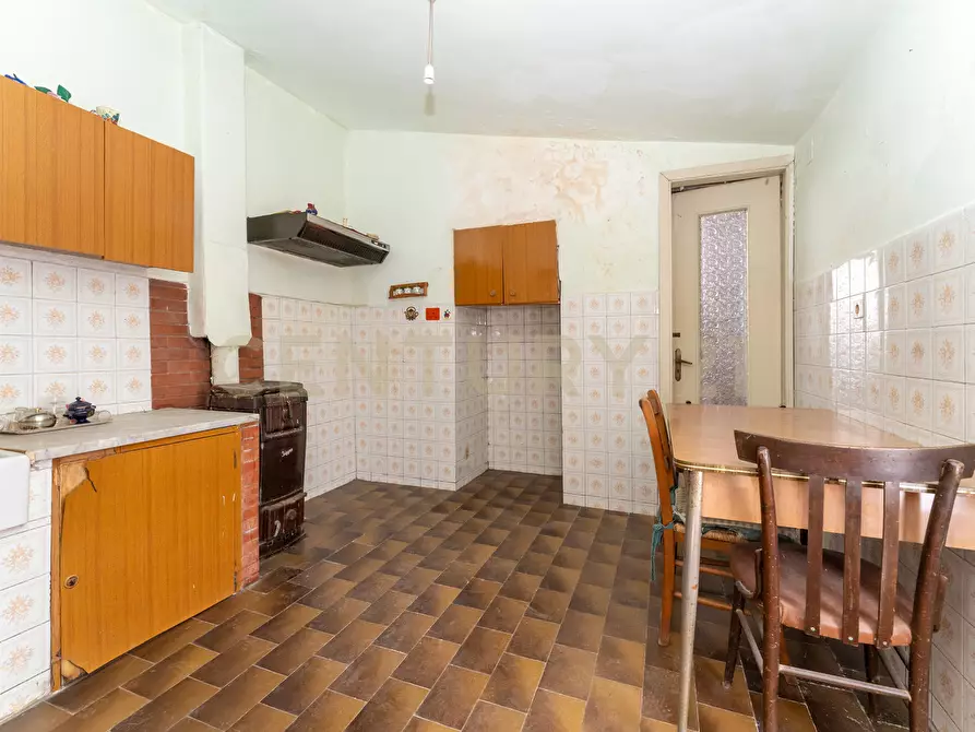 Immagine 7 di Rustico / casale in vendita  in Via Chiesa Madre 3 a Catania