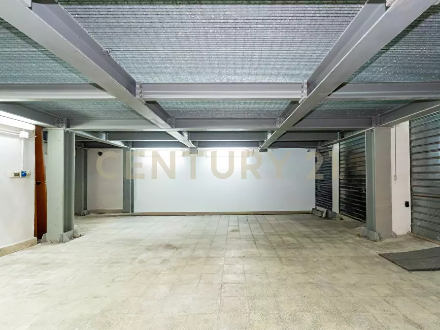 Immagine 15 di Garage in vendita  in Via del Rotolo 42/B a Catania