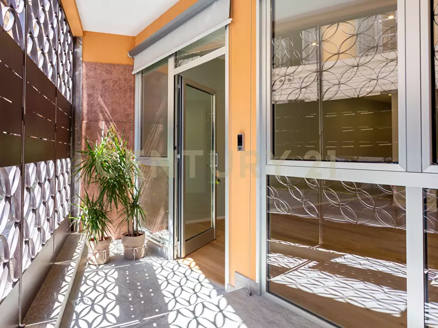 Immagine 16 di Loft/Open space in vendita  in Via dell'Olmata 30 a Roma