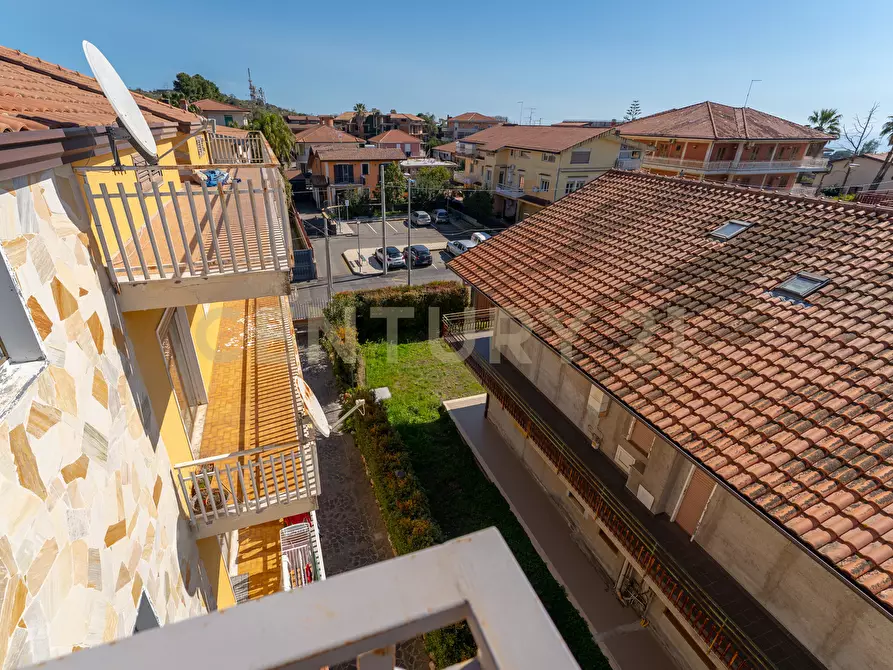 Immagine 34 di Appartamento in vendita  in Via Imola 13 a San Giovanni La Punta