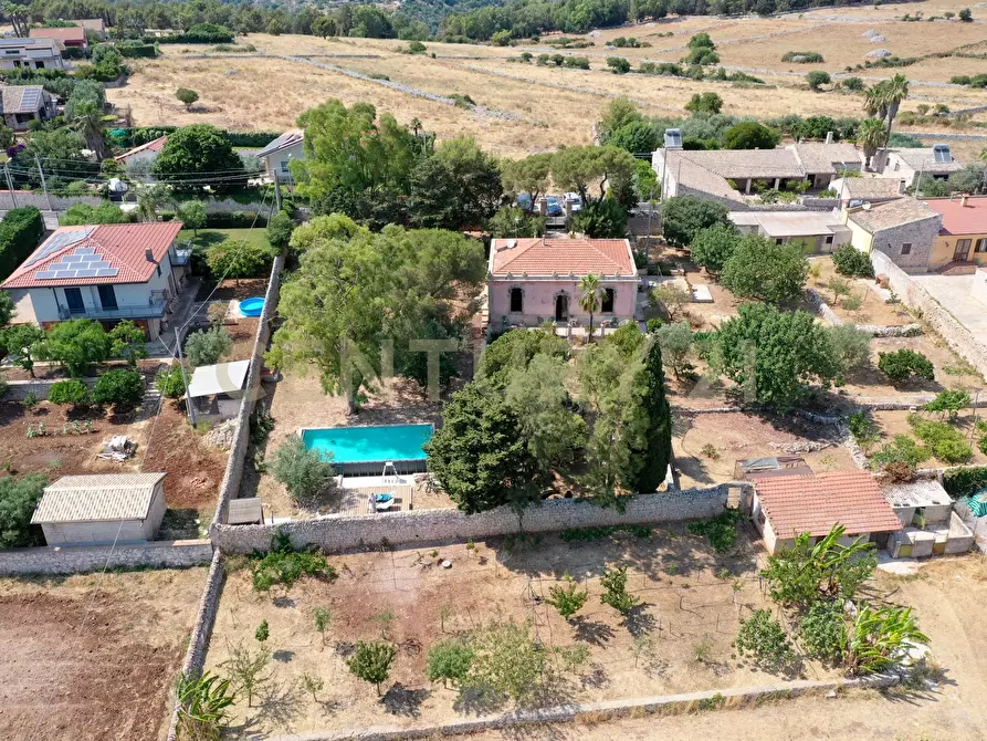Immagine 59 di Villa in vendita  in Contrada Pirato Cava Maria 39 a Modica