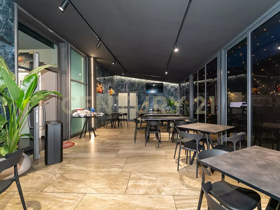 Immagine 39 di Attività commerciale in vendita  in Corso Indipendenza 131 a Catania