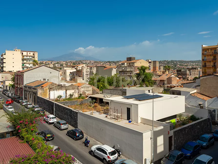 Immagine 25 di Trilocale in vendita  in Via Grasso Finocchiaro 75 a Catania