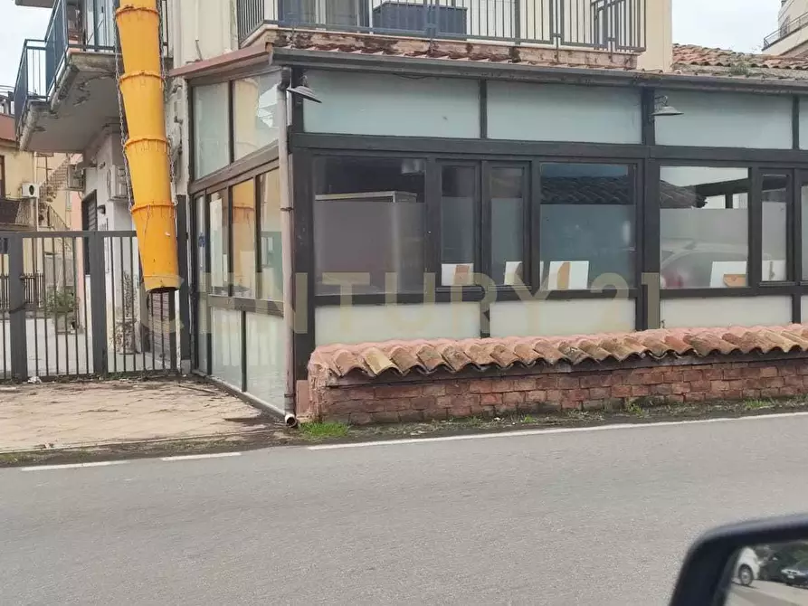 Immagine 3 di Locale commerciale in affitto  in Via Siculo Orientale 488 a Catania