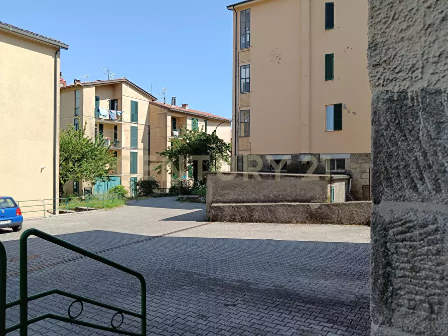 Immagine 22 di Pentalocale in vendita  in via primo maggio 24 a Abbadia San Salvatore