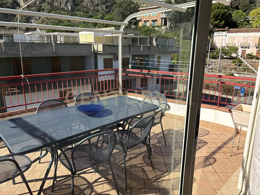 Immagine 14 di Attico in vendita  in Via dei Normanni 2 a Sant'alessio Siculo