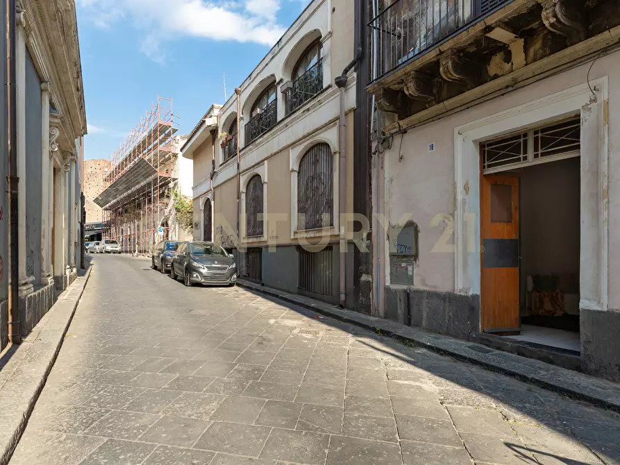 Immagine 3 di Bilocale in vendita  in Via San Vincenzo Dè Paoli 18 a Catania