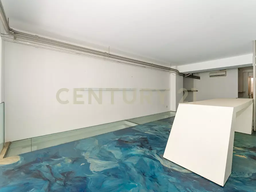 Immagine 7 di Locale commerciale in vendita  in Via Francesco Riso 72/C a Catania