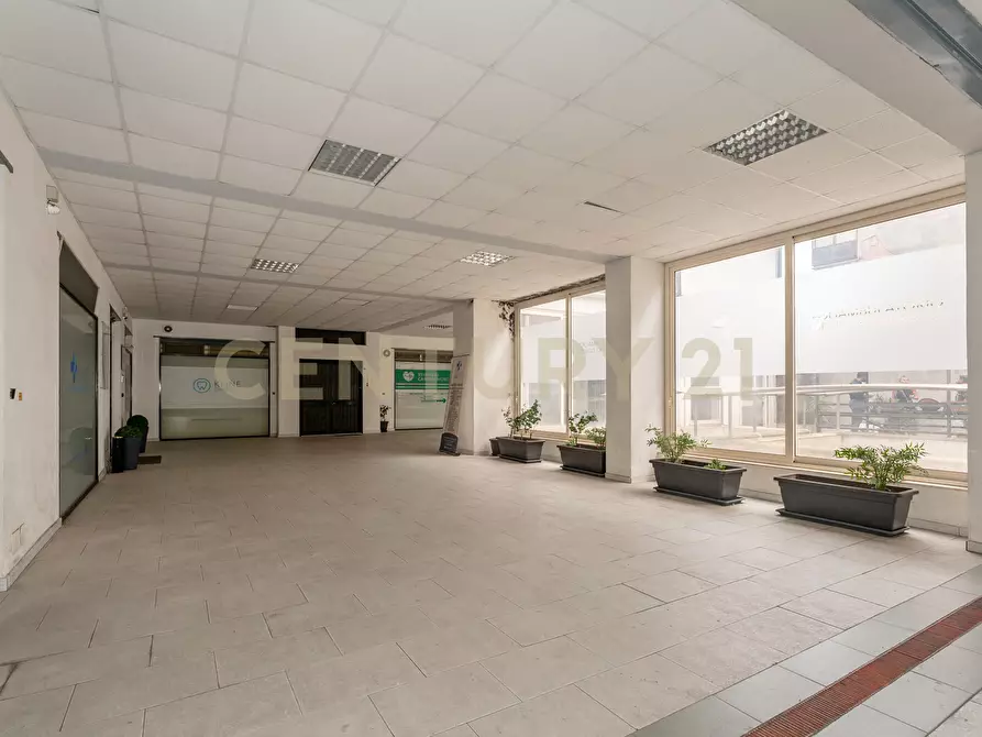 Immagine 45 di Quadrilocale in vendita  in Via Macello 86 a San Giovanni La Punta