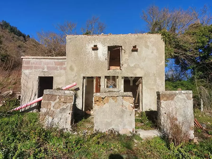 Immagine 32 di Loft/Open space in vendita  in via fonte antese snc a Radicofani