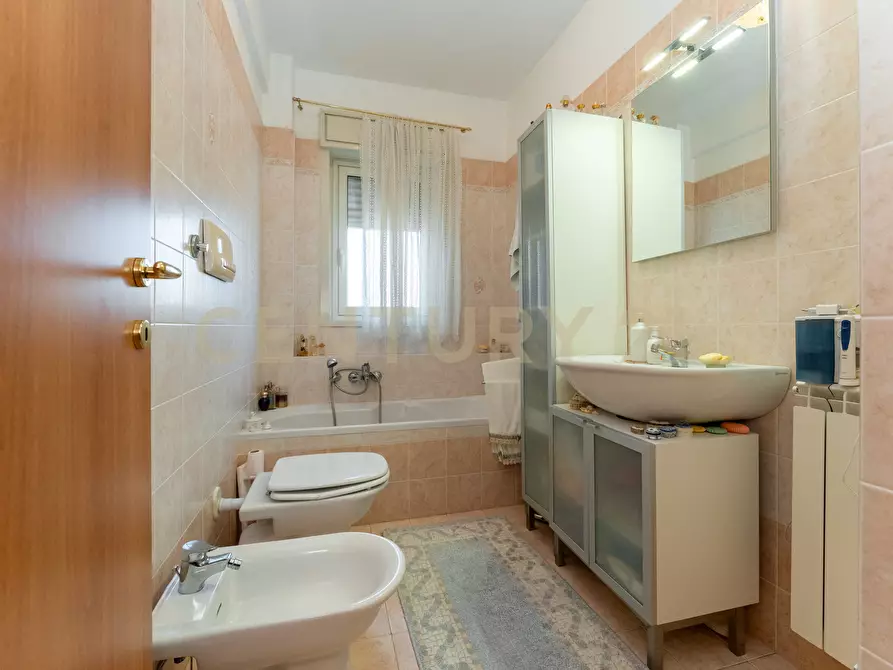 Immagine 20 di Pentalocale in vendita  in Via Acquedotto Greco 248 a Catania