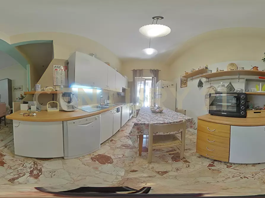 Immagine 51 di Pentalocale in vendita  in Via Isole Eolie 126 a Paterno'