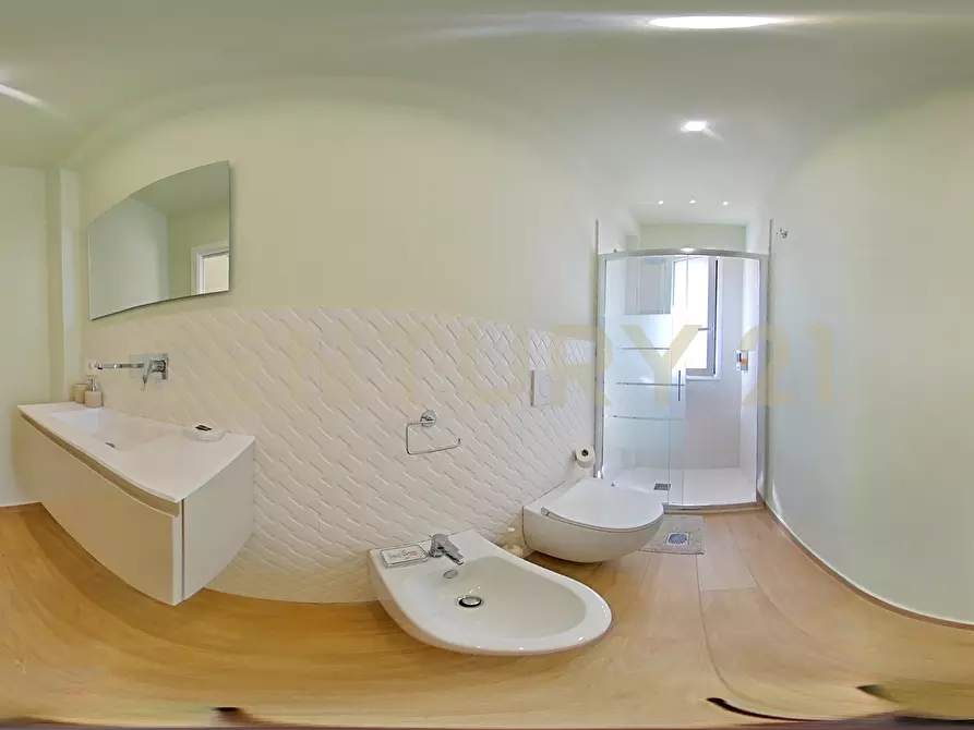 Immagine 58 di Villa in vendita  in Via Palermo 82 a Nicolosi