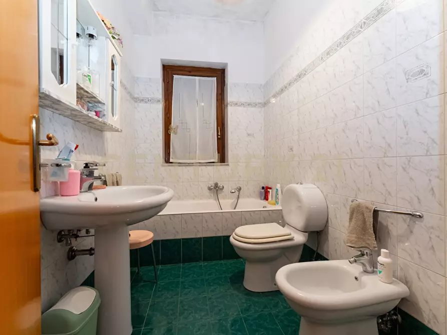 Immagine 14 di Quadrilocale in vendita  in Via Ercole Patti 91 a Pedara