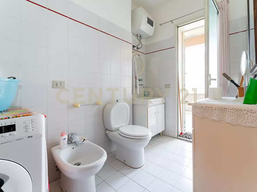 Immagine 20 di Pentalocale in vendita  in Via Nino Martoglio 13 a Valverde