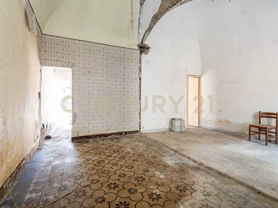 Immagine 31 di Casa indipendente in vendita  in Via Duca di Massa 17/19 a Aci Castello