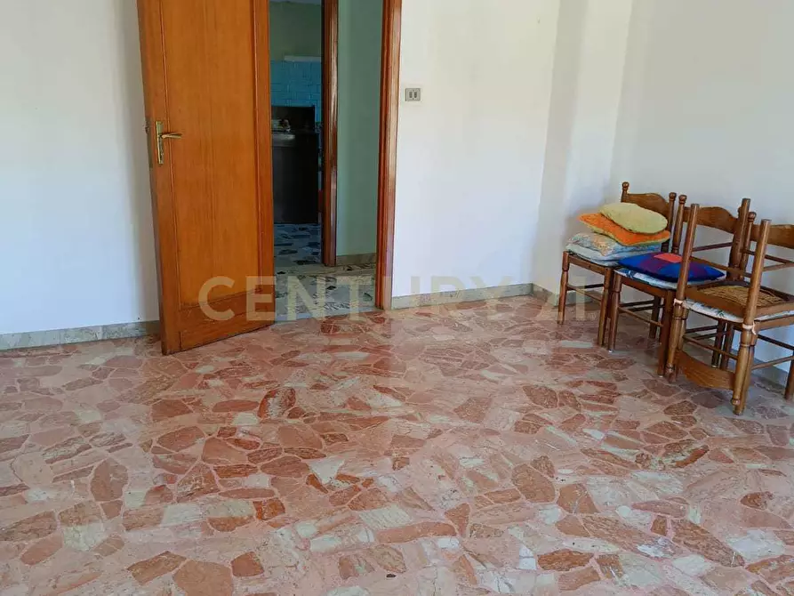 Immagine 10 di Quadrilocale in vendita  in Via Omero 65 a Bronte