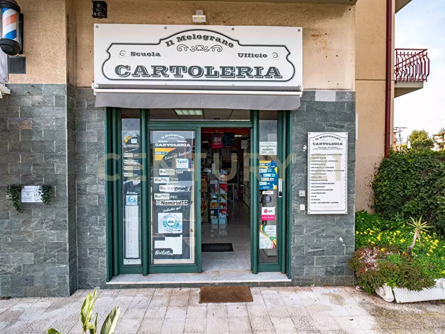Immagine 1 di Attività commerciale in vendita  in Via Giovanni Guglielmino 62 a Tremestieri Etneo