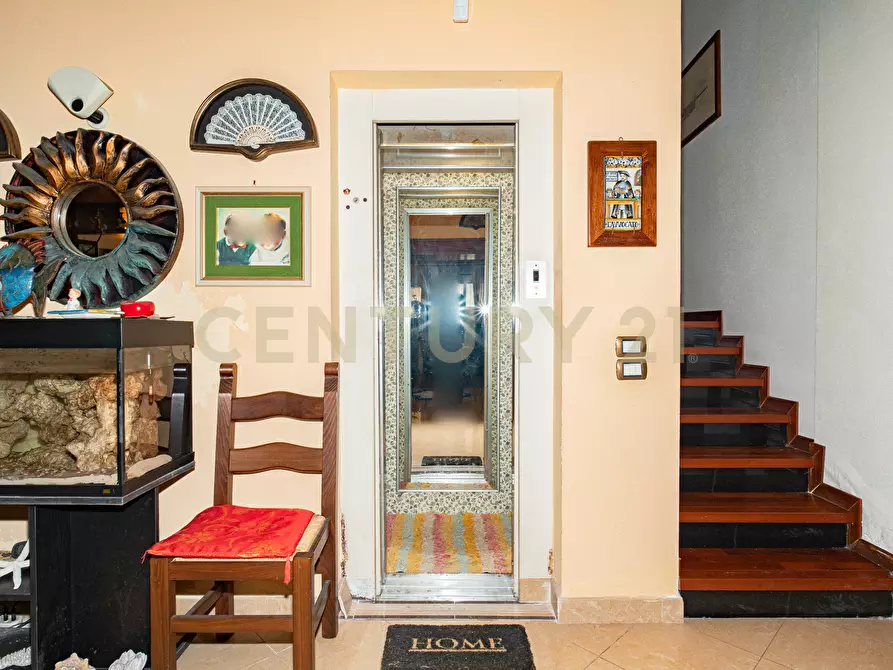 Immagine 53 di Villa in vendita  in Via G. Pezzana 9 a Aci Castello