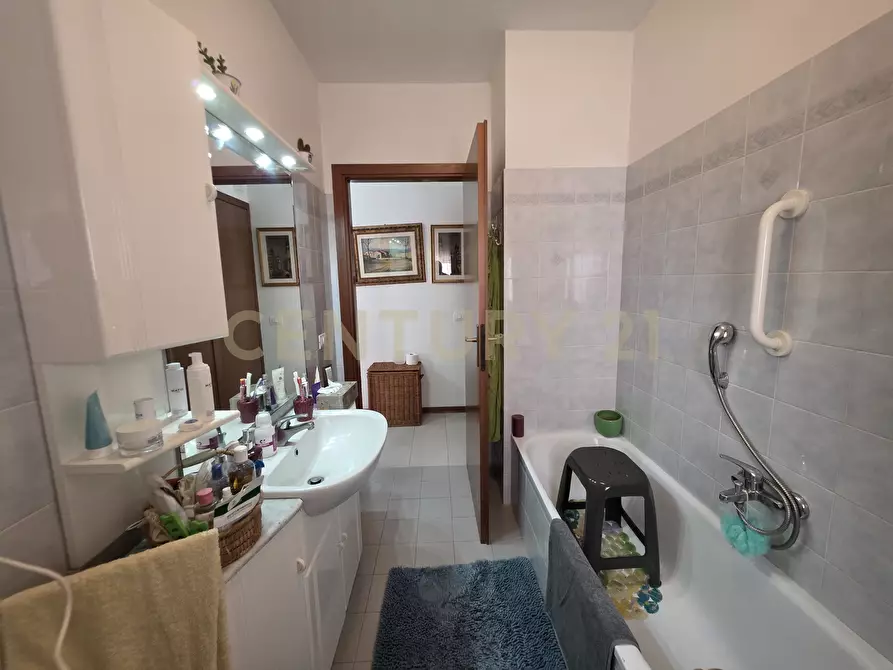 Immagine 14 di Pentalocale in vendita  in Via Orsa Maggiore a Castiglione Della Pescaia