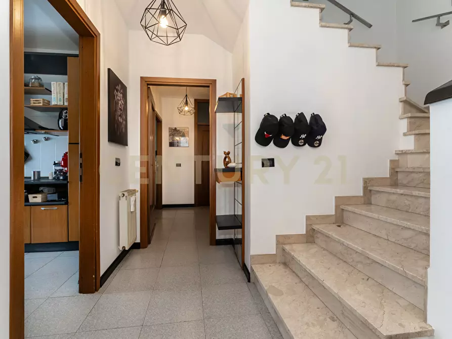 Immagine 38 di Quadrilocale in vendita  in Viale Giuseppe Lainò 7 a Catania