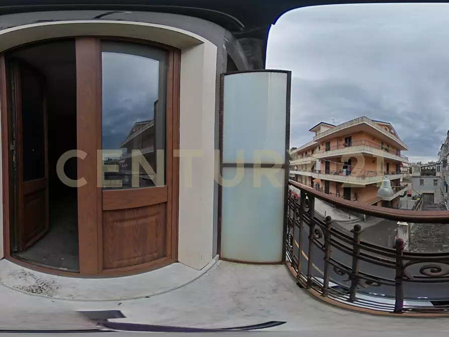 Immagine 79 di Pentalocale in vendita  in Via Lorenzo Maddem 67 a Acireale