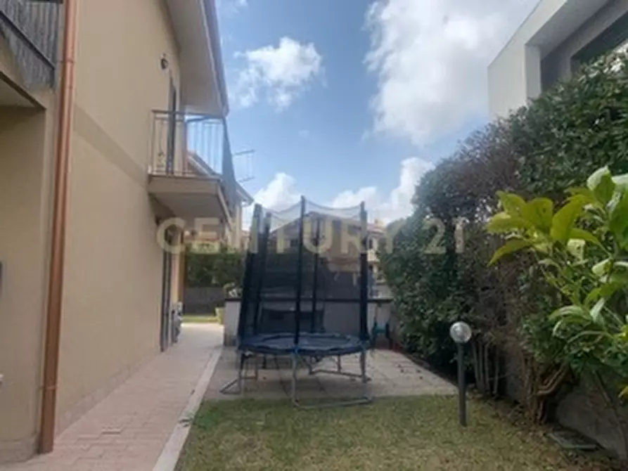 Immagine 18 di Porzione di casa in vendita  in Viale Europa 122 a San Gregorio Di Catania