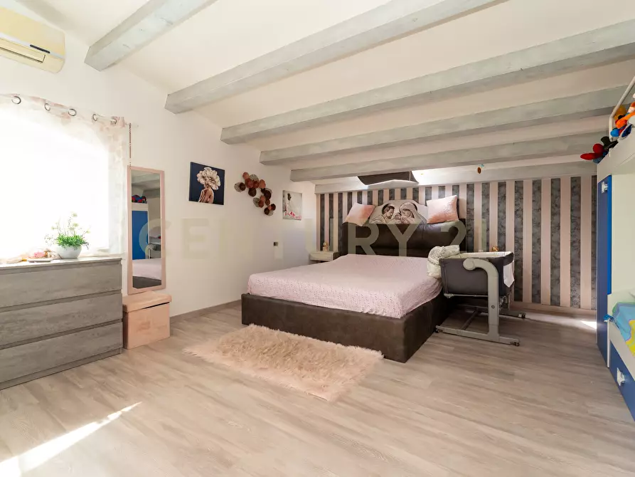Immagine 38 di Villa in vendita  in Via Immacolata a Catania