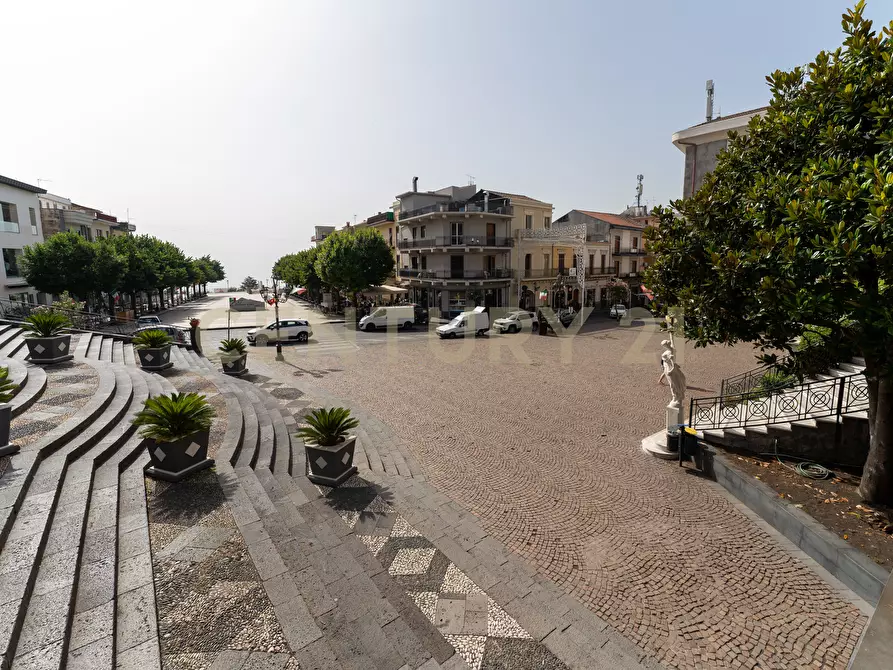 Immagine 33 di Casa indipendente in vendita  in Via Monte Grappa 8 a Zafferana Etnea