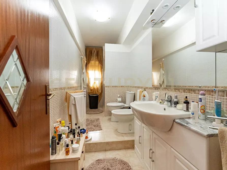 Immagine 35 di Trilocale in vendita  in Viale Bummacaro 14 a Catania