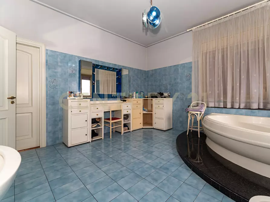 Immagine 29 di Villa in vendita  in Via delle Camelie 20 a Misterbianco