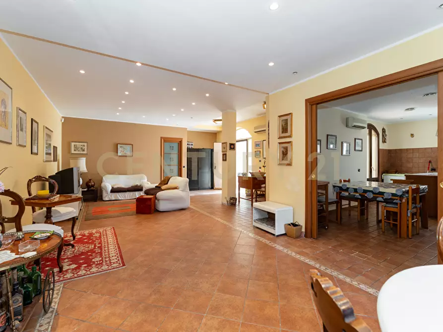 Immagine 48 di Villa in vendita  in Via Alcaloro Petrone 47 a Viagrande