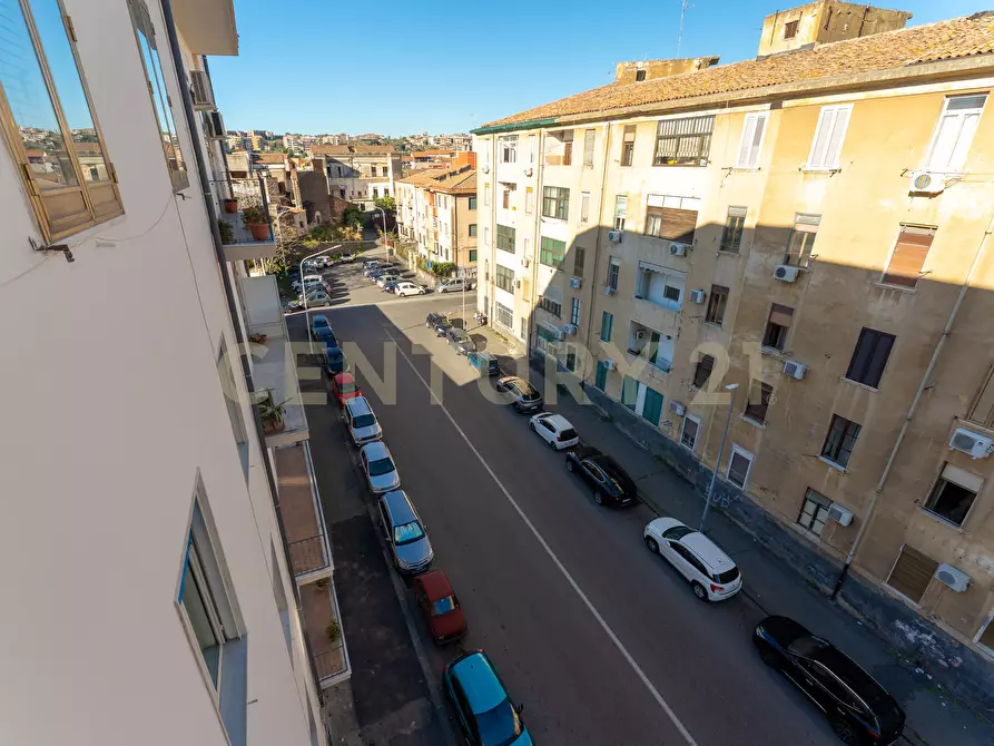 Immagine 18 di Quadrilocale in vendita  in Via Ammiraglio Toscano 5 a Catania