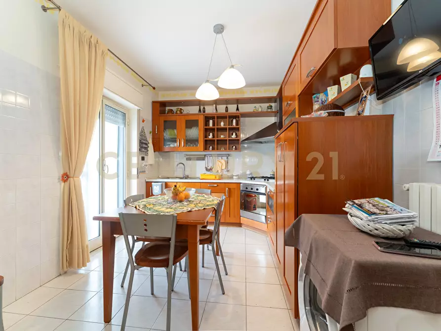 Immagine 9 di Pentalocale in vendita  in Viale Nitta 12A a Catania