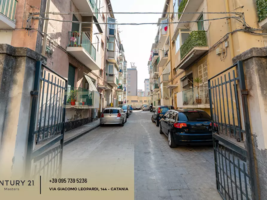 Immagine 46 di Appartamento in vendita  in Viale Mario Rapisardi 456 a Catania